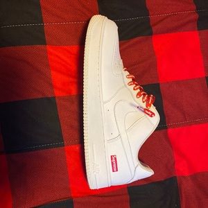 Supreme Air Forces size 12 400$
